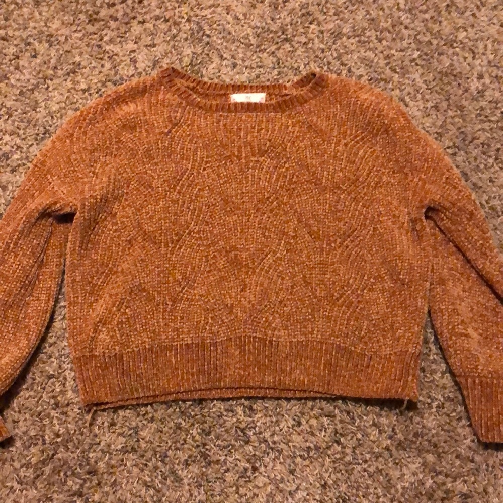 Pink Rose soft knitted gold sweater, size L